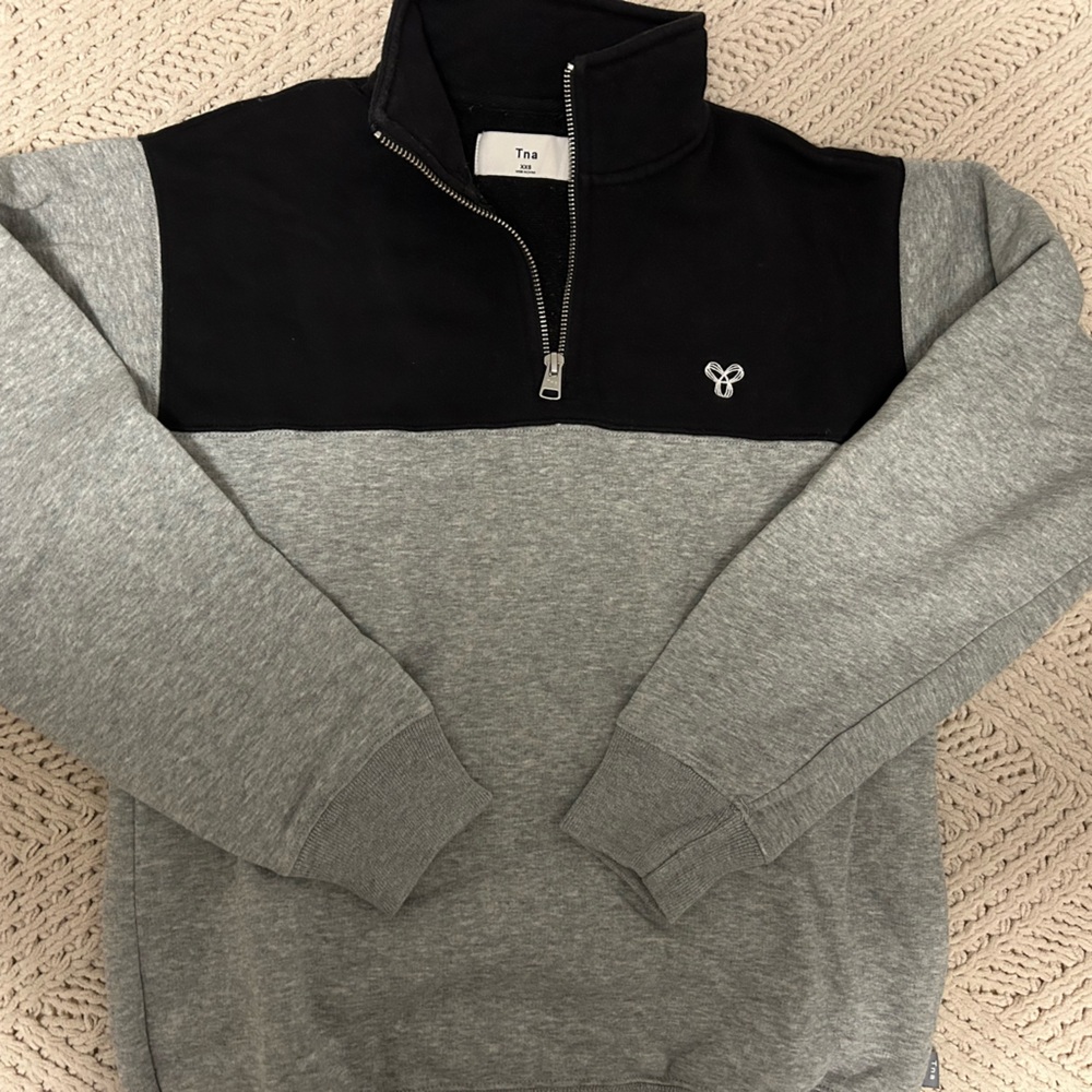 Aritzia TNA Quarter Zip Sweater